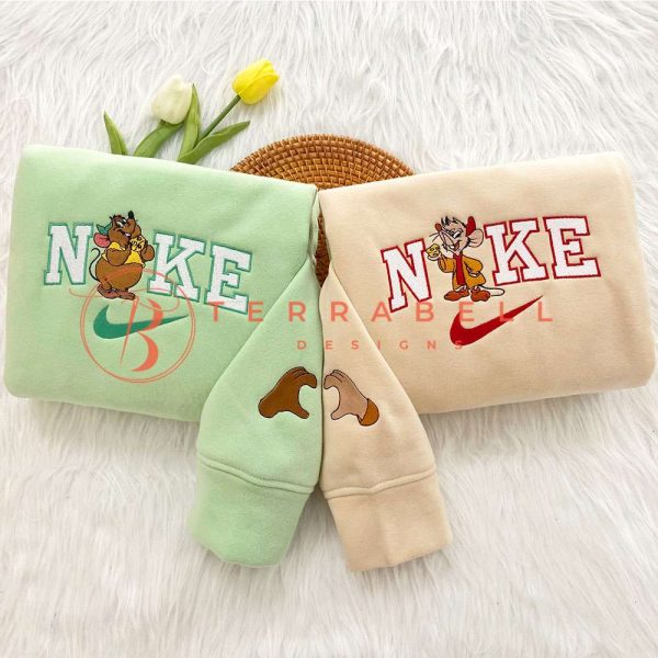 Couple Jaq And Gus Gus Embroidered Sweatshirt - TerraBell Designs