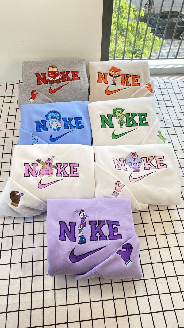 Inside Out Nike Embroidered Sweatshirt - Image 4