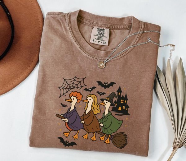 Summerween Goose Shirt, Summer Halloween Shirt, Silly Goose, Halloween Gift, Retro Halloween, Vacation Shirt, Summer Shirt - Image 2